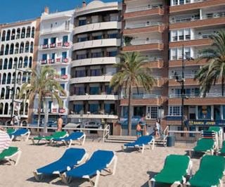 Almirall Apartaments Lloret De Mar